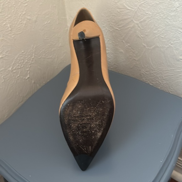 Stuart Weitzman, Tan Patene Leather, size 7 - Picture 3 of 3